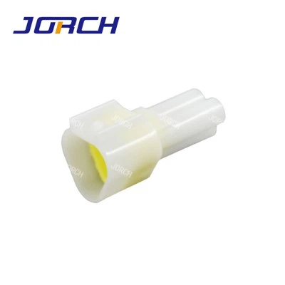 3-kolíkový samčí vodotesný elektrický drôtový konektor Zásuvkové automatické konektory Vodotesný automatický konektor FW-C-3MB DJ7032Y-2.3-11